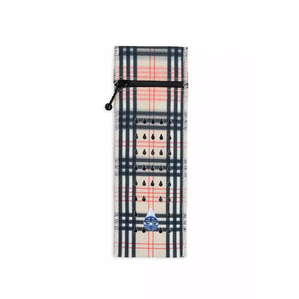 Insulin travel case cooler pouch for one insulin pen with water-evaporation cooling, lightweight and reusable design.