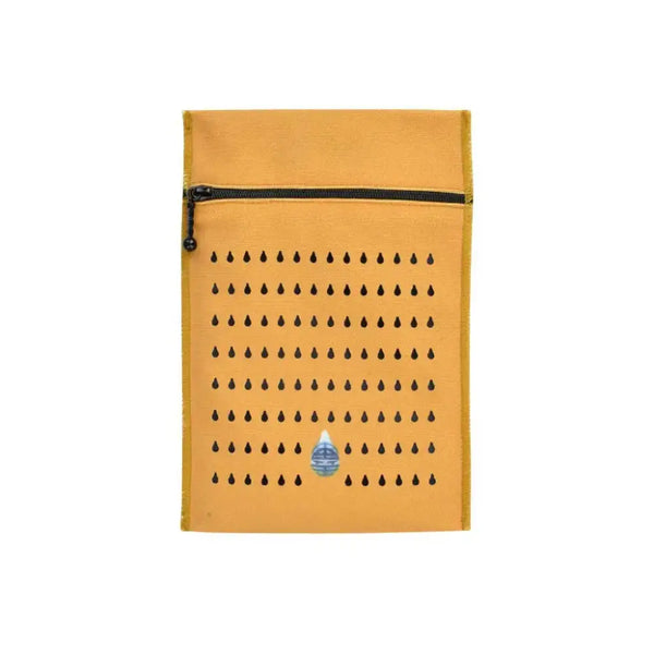 Insulin cooler travel case with raindrop design, fits 3 insulin pens or 5 vials, Dia-Cool.