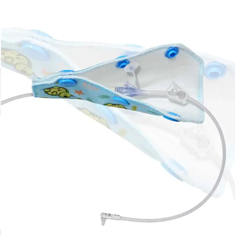 Kaio-Tube feeding tube port cover in a blue cartoon pattern, designed for comfort and protection of the port. Obraz