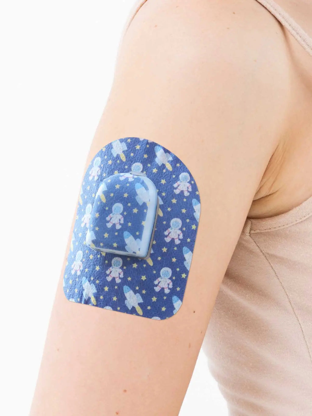 Plaster mocujący do poda Omnipod, wzór Astronaut, na ramieniu