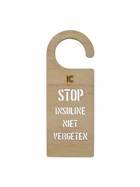 DO NOT FORGET YOUR INSULIN door hanger in light plywood, multilingual reminder tool for diabetics.